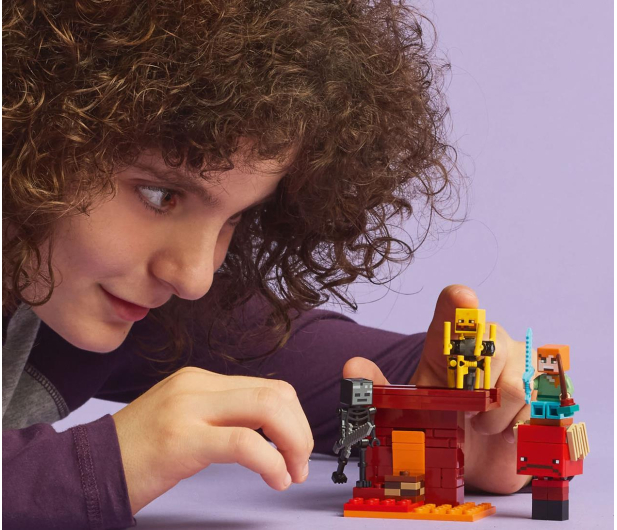 LEGO Minecraft 21266 Bitwa na moście Netheru - 1283659 - zdjęcie 9